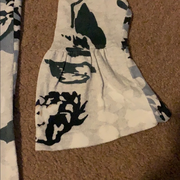 Meringue Button-Up Knit Top - Picture 3 of 7